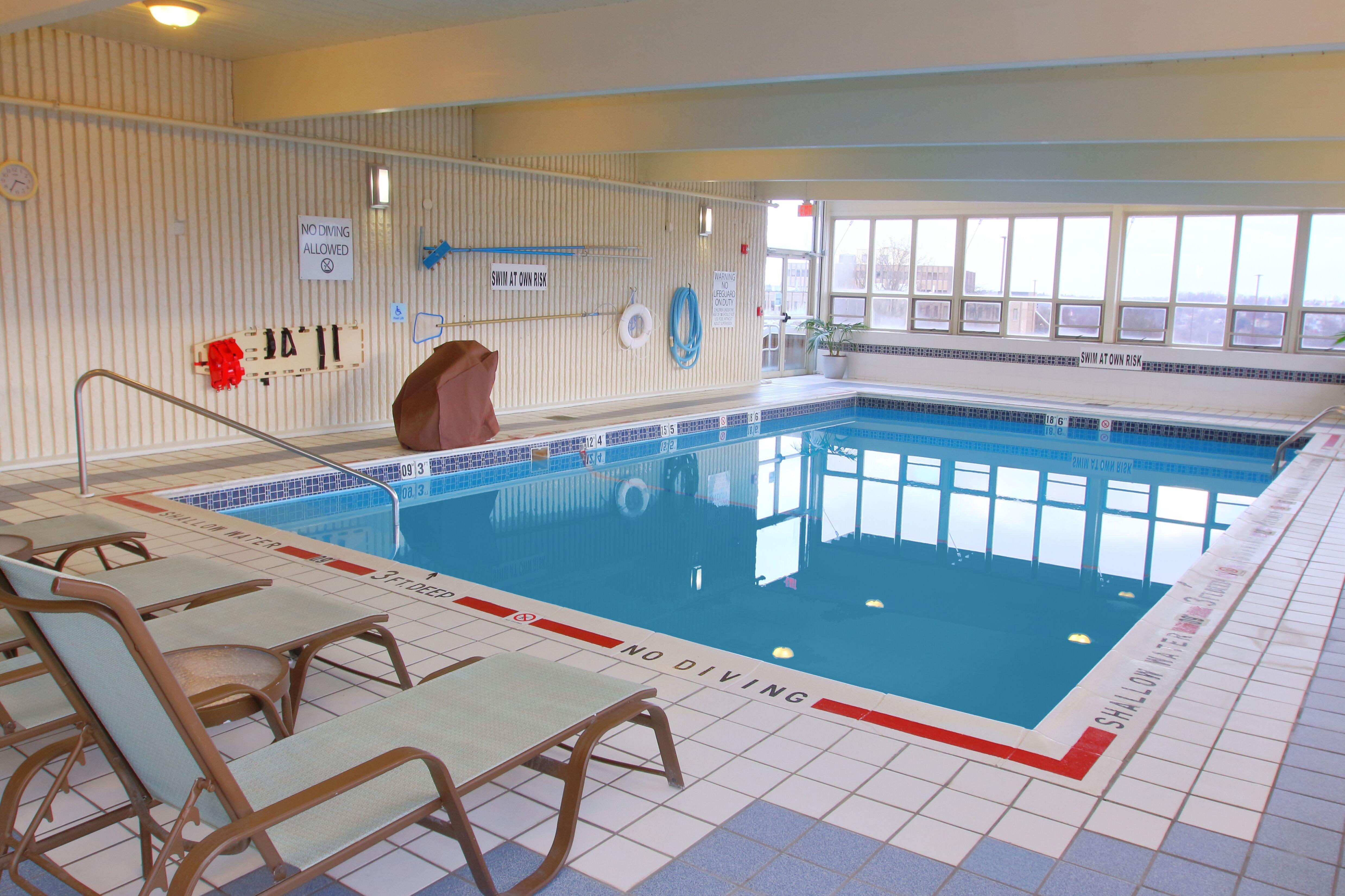 Holiday Inn Express Pittsburgh West - Greentree, An Ihg Hotel Crafton Kültér fotó