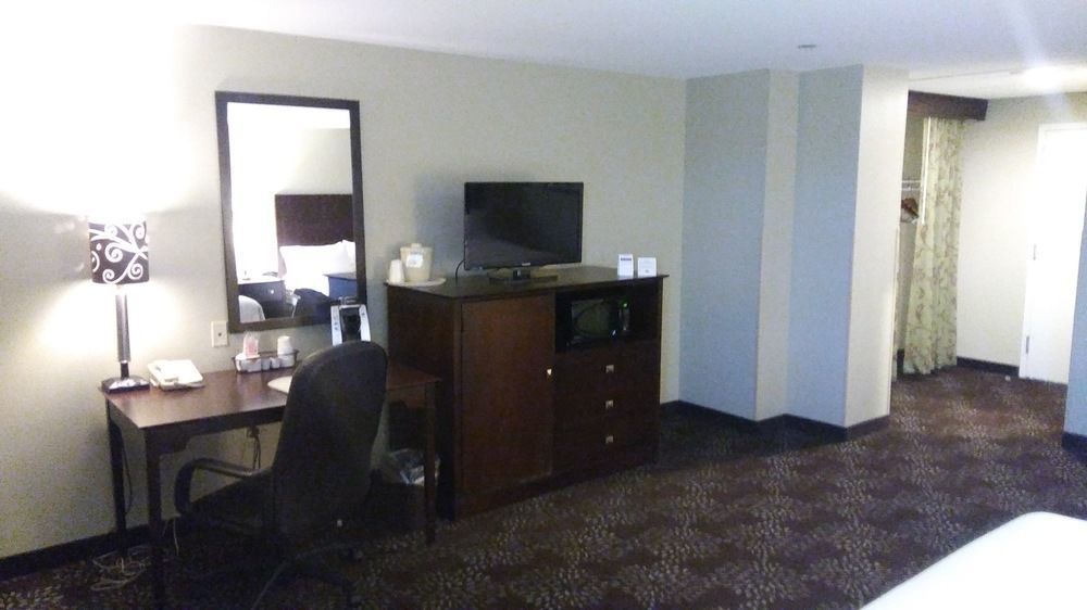Holiday Inn Express Pittsburgh West - Greentree, An Ihg Hotel Crafton Kültér fotó
