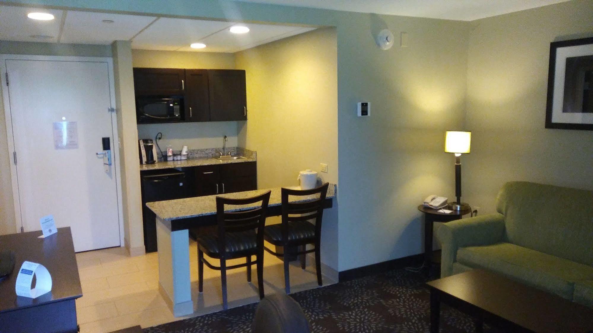 Holiday Inn Express Pittsburgh West - Greentree, An Ihg Hotel Crafton Kültér fotó