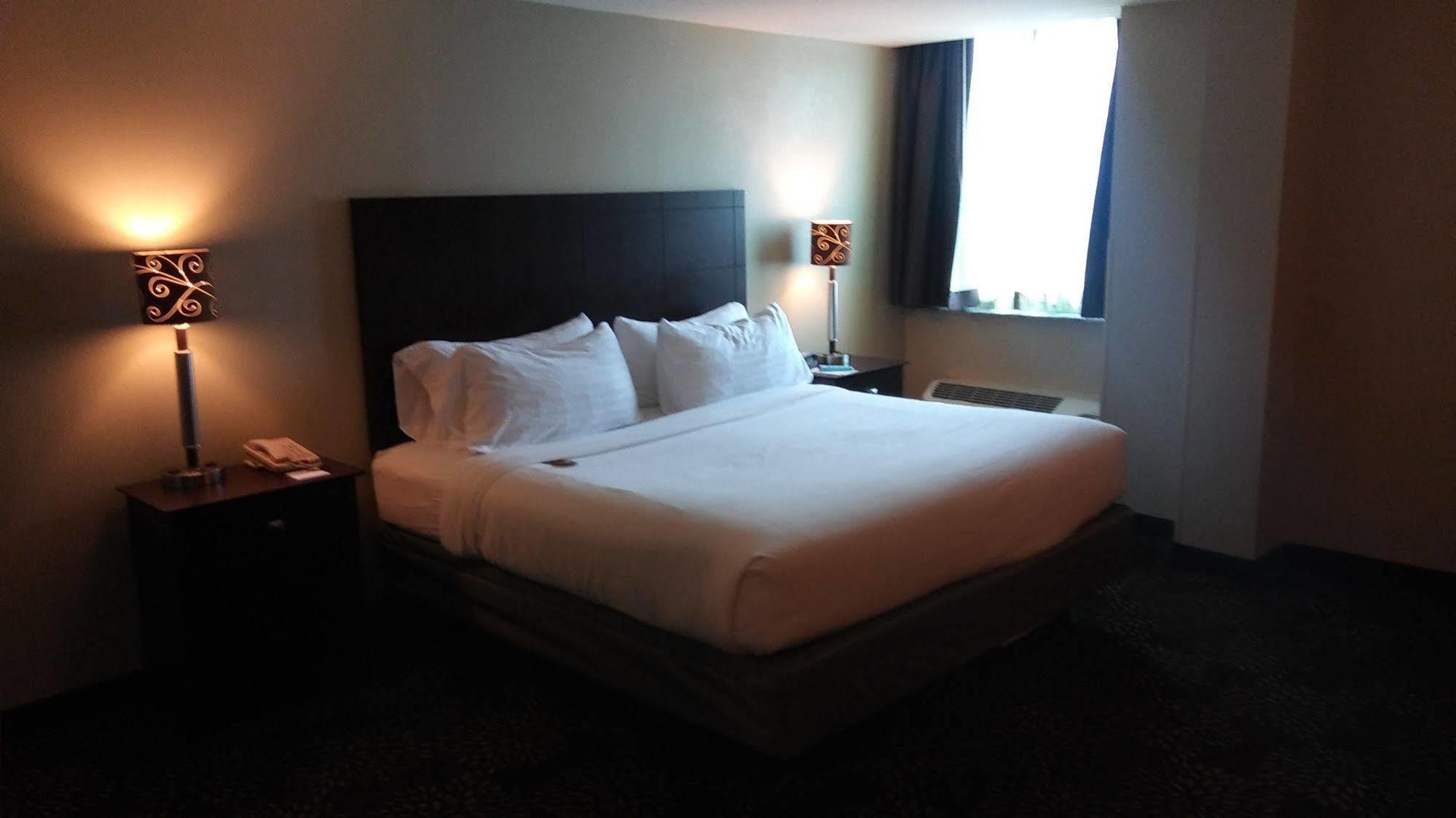 Holiday Inn Express Pittsburgh West - Greentree, An Ihg Hotel Crafton Kültér fotó