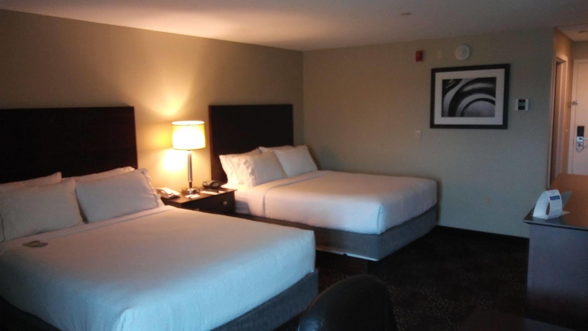 Holiday Inn Express Pittsburgh West - Greentree, An Ihg Hotel Crafton Kültér fotó